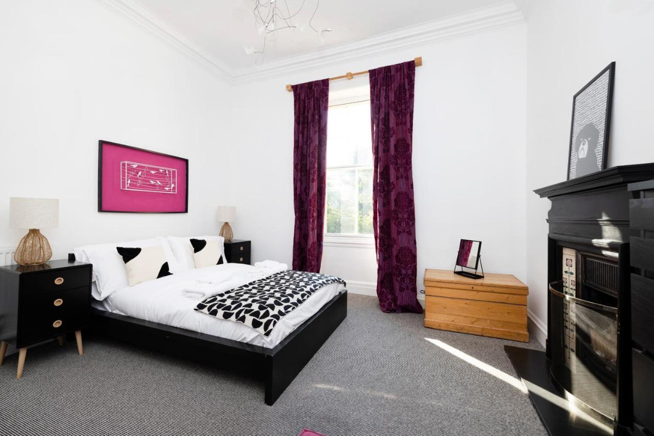 Appartamento Joivy Delightful Flat With Parking Edimburgo Esterno foto