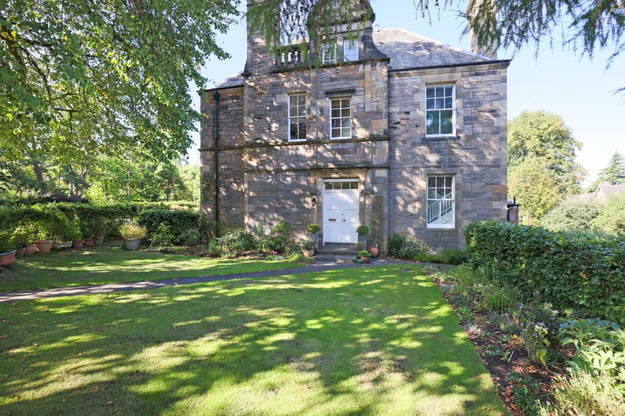 Appartamento Joivy Delightful Flat With Parking Edimburgo Esterno foto
