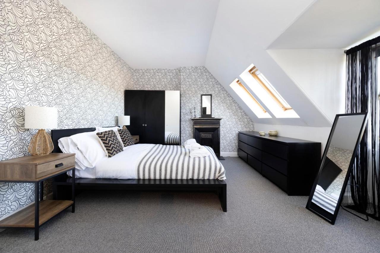Appartamento Joivy Delightful Flat With Parking Edimburgo Esterno foto