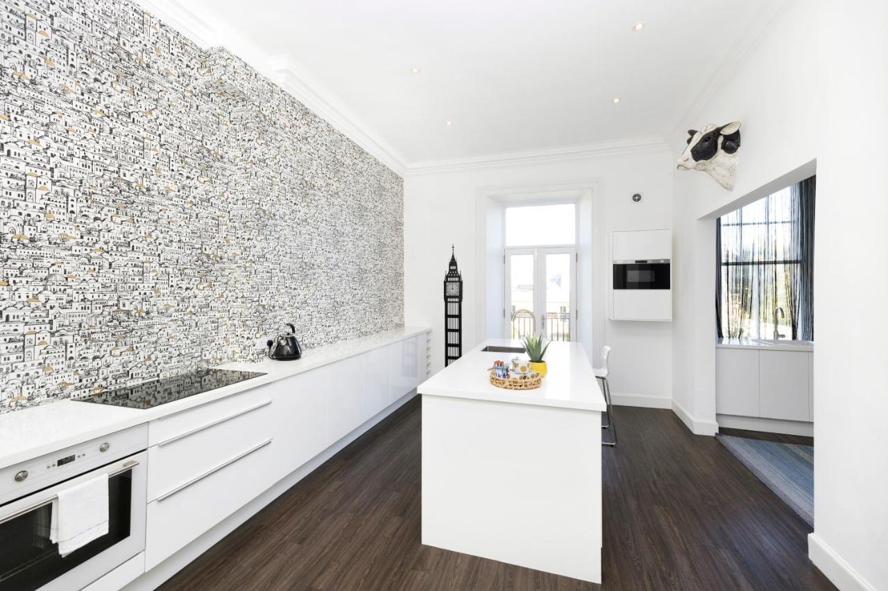 Appartamento Joivy Delightful Flat With Parking Edimburgo Esterno foto