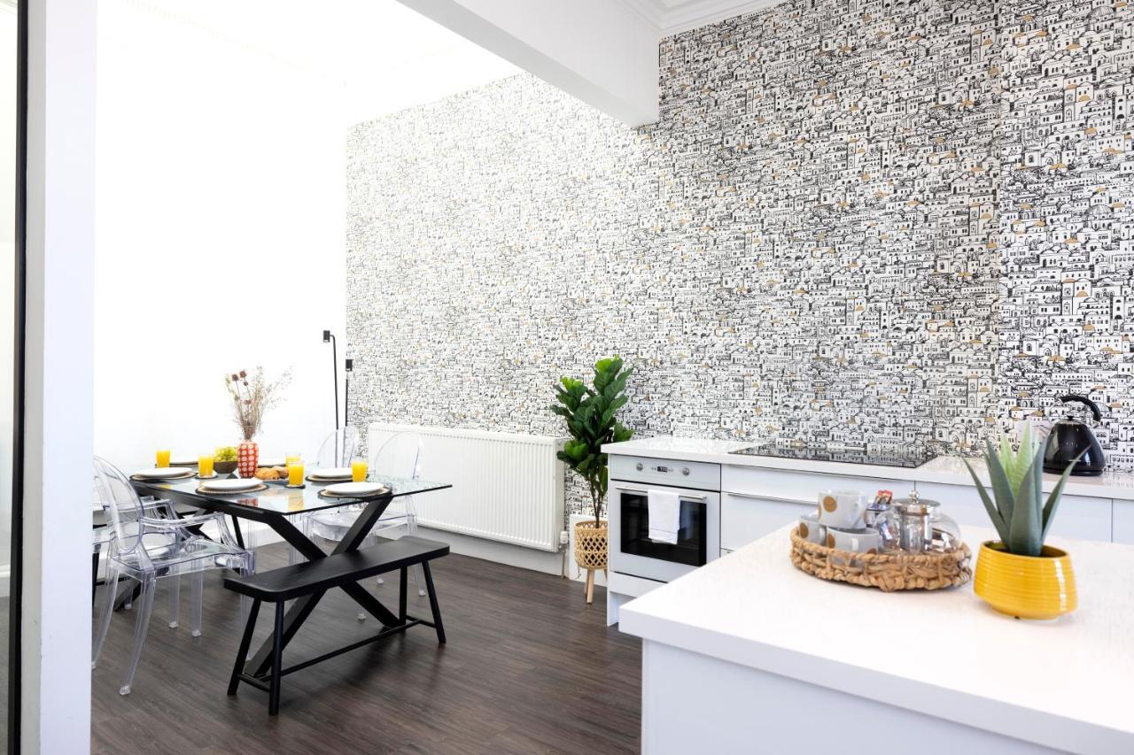 Appartamento Joivy Delightful Flat With Parking Edimburgo Esterno foto